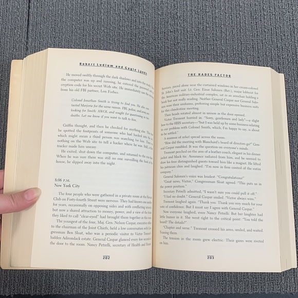 Covert-One Series: The Hades Factor by Gayle Lynds & Robert Ludlum (2000, Trade - Picture 9 of 9